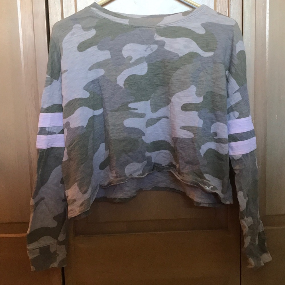 Camo crop top
